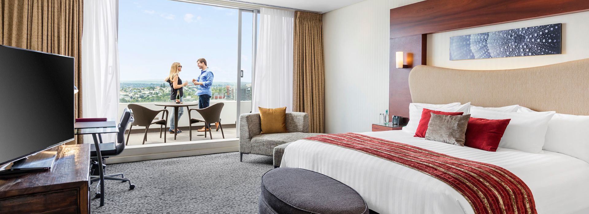 Stay at Crowne Plaza Auckland