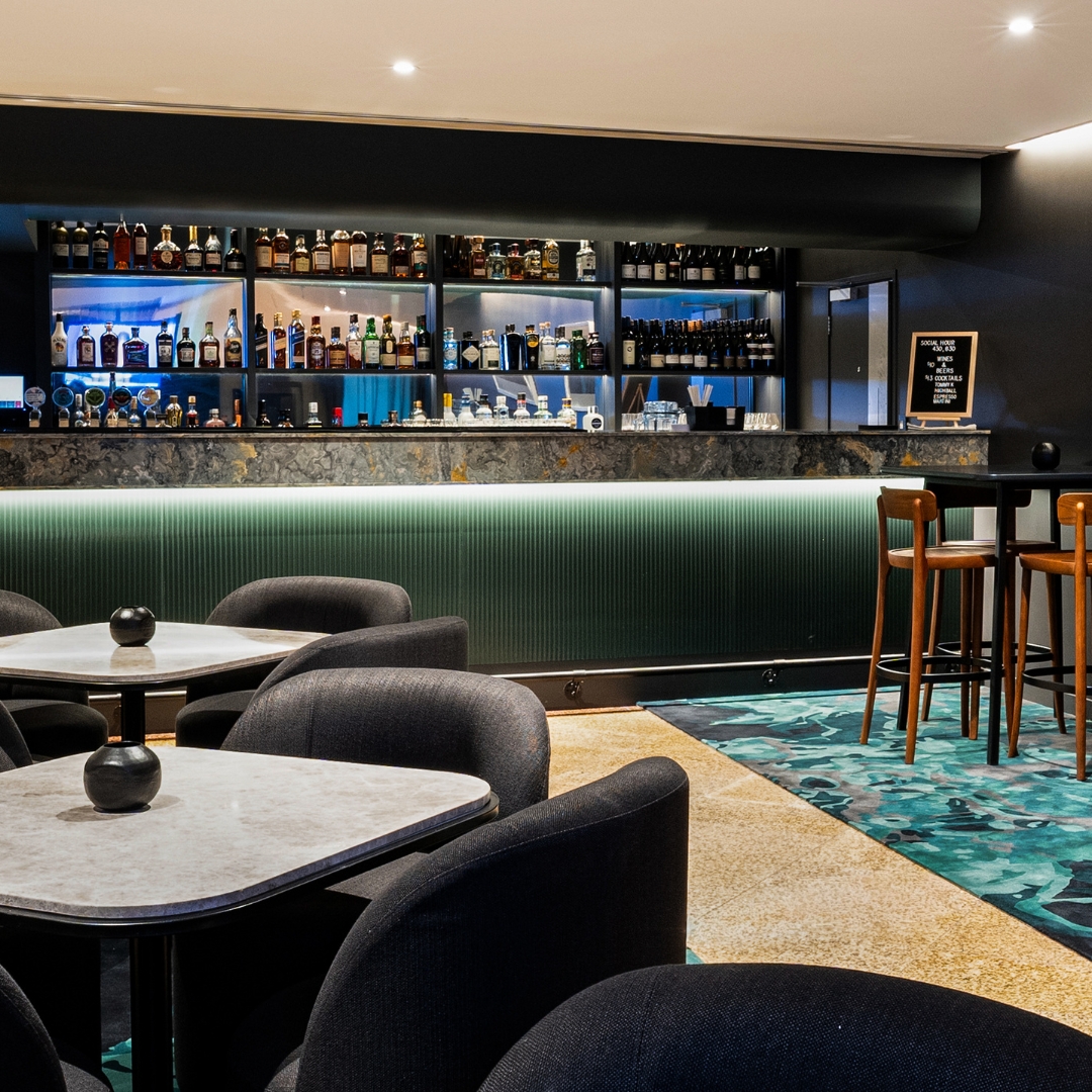 Find Your Winter Moment Square AKLNZ